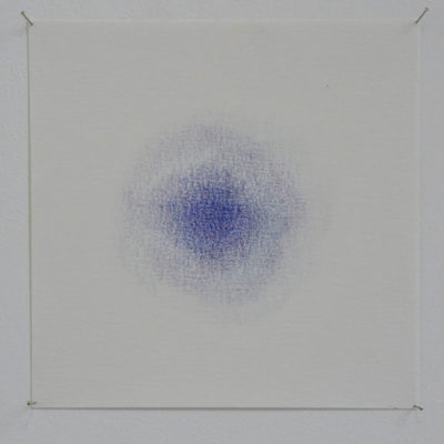 Aura bleue 3, crayons de couleur sur papier, 15 x 15 cm, 2018.
