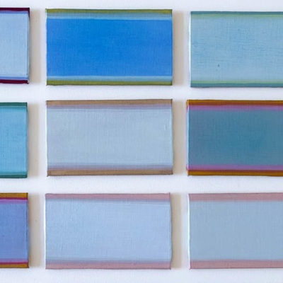Petites études ‘bleu’, nuancier ‘hortensia’, ensemble de 11, huile sur panneaux, 12 x 20 cm, 2021.